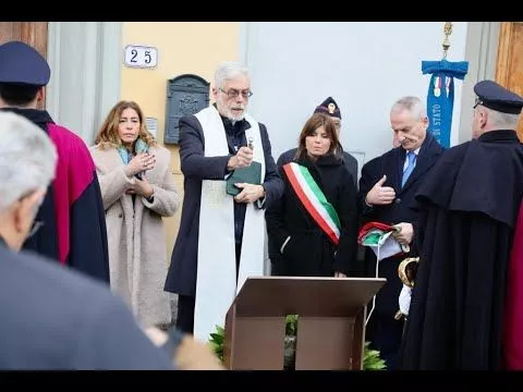 immagine di anteprima del video: La commemorazione di Falco e Ceravolo, gli agenti di polizia...